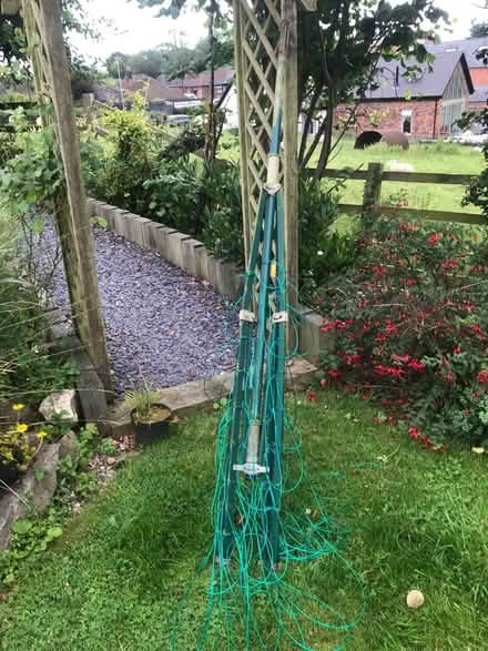 Photo of free Rotating clothes line (Ullesthorpe LE17) #1
