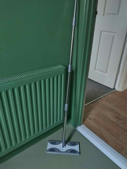 Photo of free Floor wet wipe mop. Only used a few times (Higher Brixham TQ5) #1