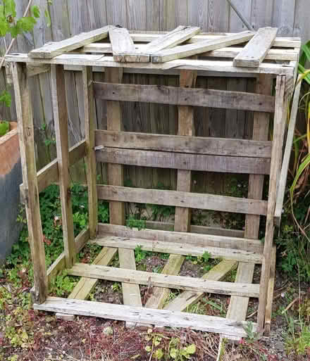 Photo of free 3 Crates from delivery of paving slabs (Stoke-sub-Hamdon TA14) #2