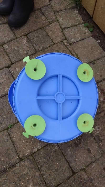 Photo of free Baby chair (Tonbridge) #3