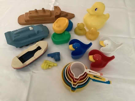 Photo of free Bath/paddling pool toys (Balerno EH14) #1