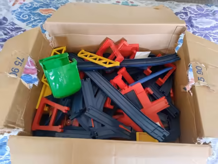 Photo of free Vintage Tomy Trackmaster Train Set (South Queensferry EH30) #3