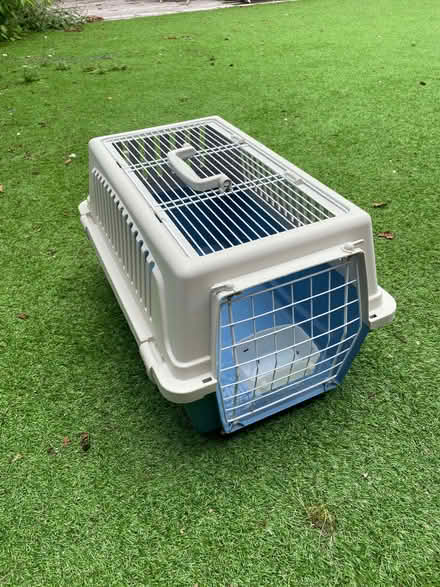Photo of free Cat box (Edenbridge TN8) #1