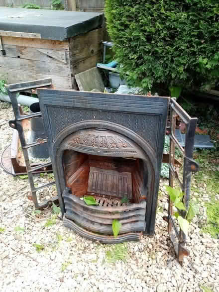 Photo of free cast iron fireplace (Bowbridge GL5) #1