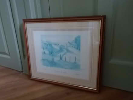 Photo of free wood/gold picture frame (Nether Edge S7) #1