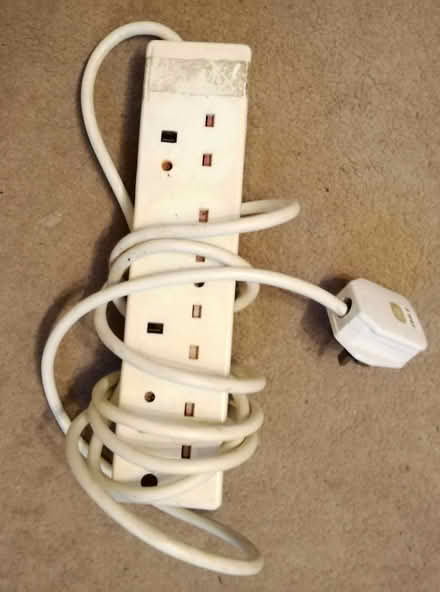 Photo of free 4-way adaptor 2.5 metres (Great Hollands RG12) #1