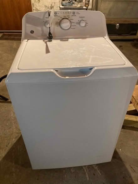 Photo of free Washer (needs repair) (Manchester (Manchester (Rimmon Heights)) #1