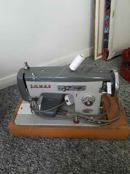 Photo of free Sewing machine (CT3) #1