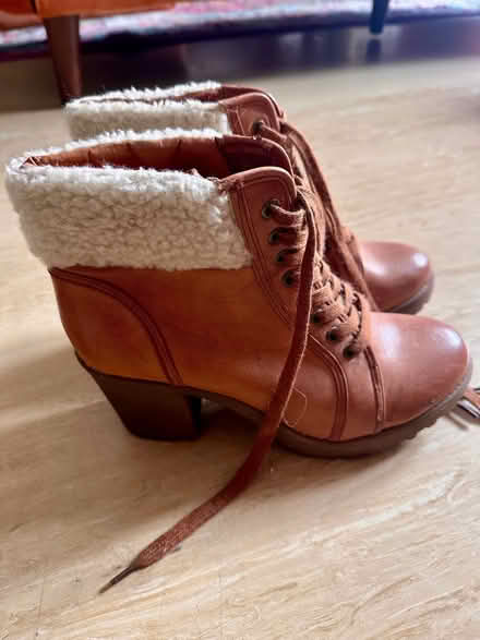 Photo of free Size 6 New Look boots (Thornton Heath CR0) #1