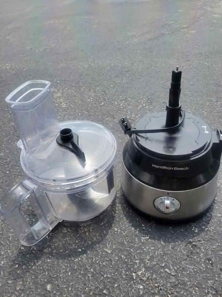 Photo of free Hamilton Beach food processor (Lagrange) #2