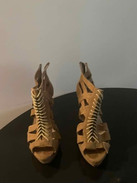 Photo of free Platform shoes (SE8) #2