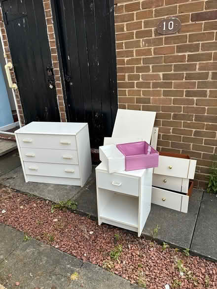 Photo of free House clearance (Dh59ee) #2