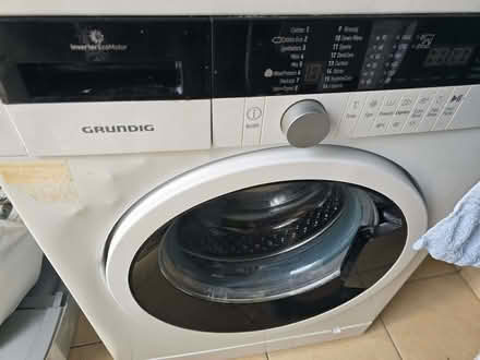 Photo of free Fully functioning washing machine (Chipping Barnet EN5) #2