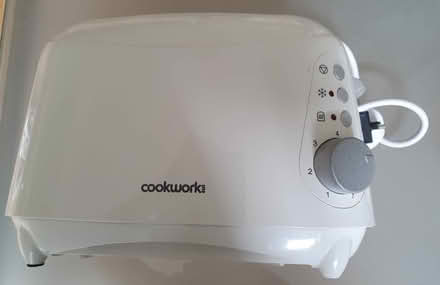 Photo of free toaster - white (Liberton EH16) #2