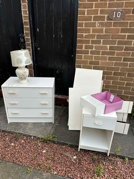 Photo of free House clearance (Dh59ee) #1