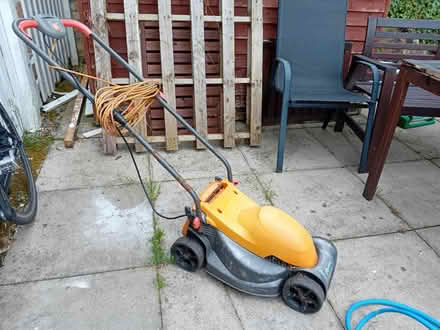 Photo of free Flymo Special-Mo lawnmower (Stockwell SW9) #1
