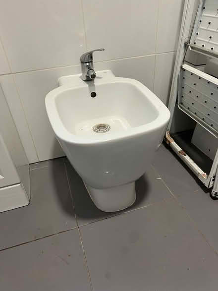 Photo of free basin and bidet (Little Ilford E12) #2