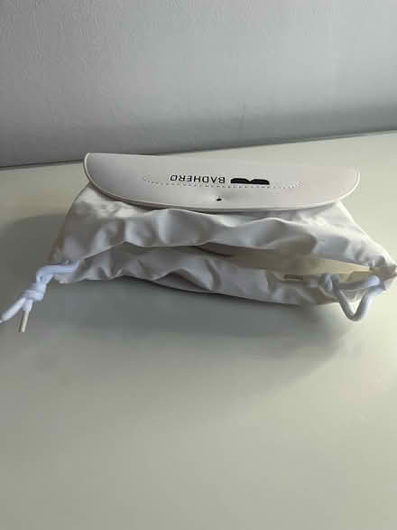 Photo of free Sunglass case (BN32LP) #2