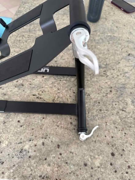 Photo of free Laptop stand (Liss GU33) #2