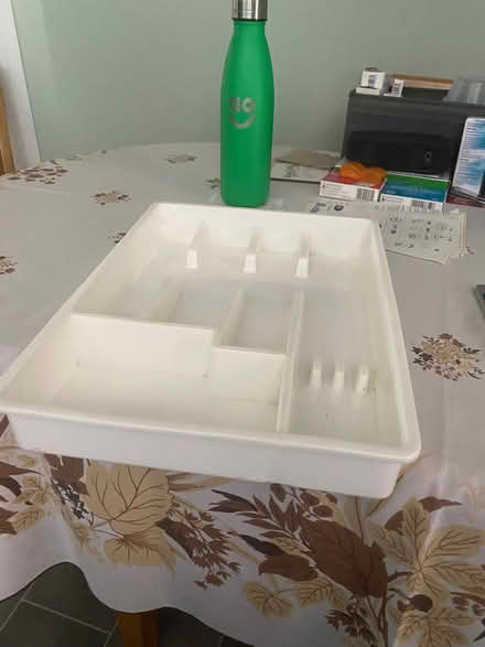 Photo of free Cutlery holder (Kenley CR8) #1