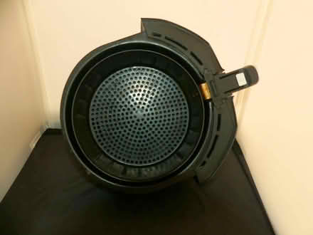 Photo of free Tower Air Fryer (Freshbrook SN5) #4