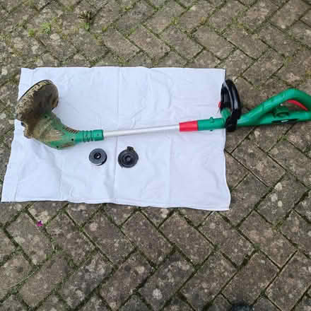 Photo of free Qualcast electric strimmer - broken (Winnersh RG41) #1