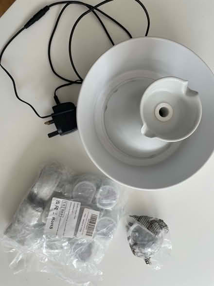 Photo of free petsafe drinkwell avalon fountain (SW11) #3