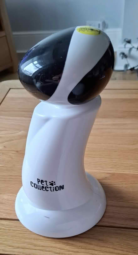 Photo of free Cat toy with moving light (Wrose Bradford BD2) #2