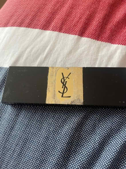 Photo of free YSL eye shadow palette (Kenilworth CV8) #2