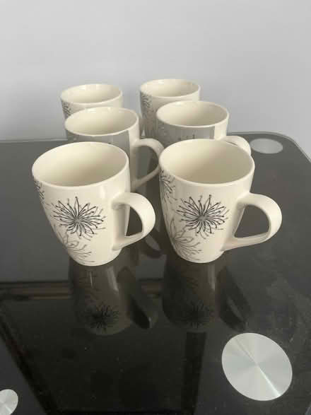 Photo of free Small mugs (Mandeville DT4) #1