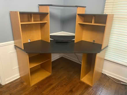 Photo of free corner desk (Farmington and 13 Mile) #1