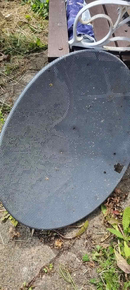 Photo of free metal satellite dish (PO18) #1