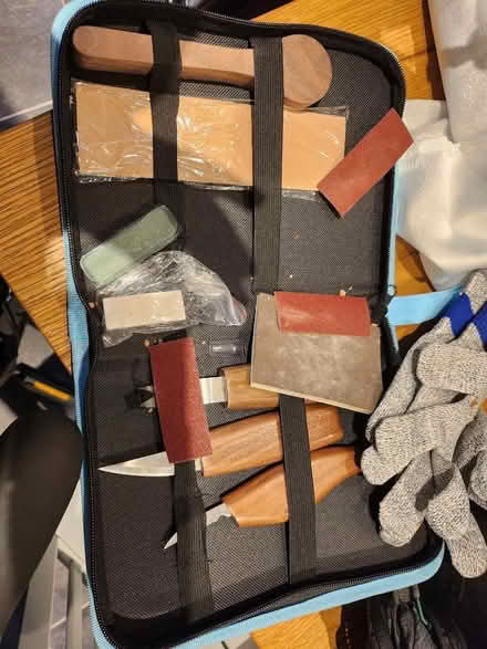 Photo of free Wood carving set (Kendal LA9) #1