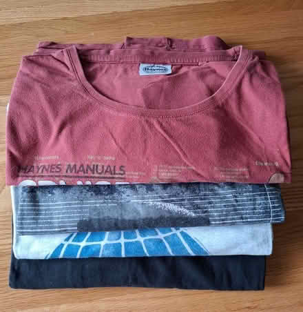 Photo of free 4 mens shirts xl (Wrose Bradford BD2) #1