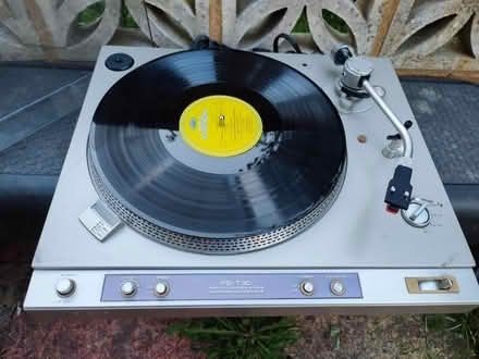 Photo of free Turntable Sony PS-T30 (Hemel Hempstead HP1) #1