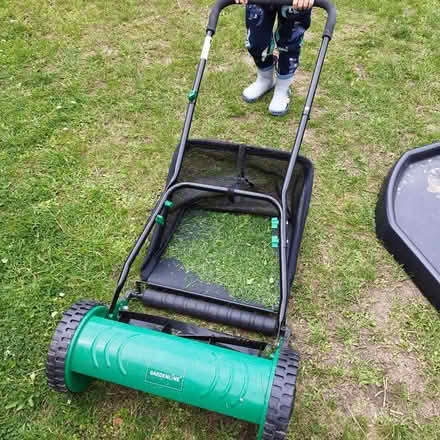 Photo of free Manual lawnmower (Coulsdon (CR5)) #1