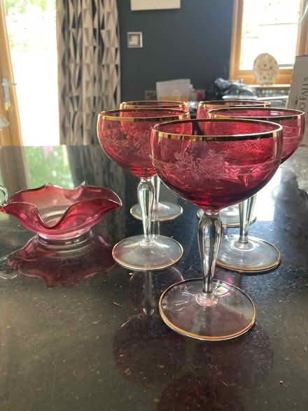 Photo of free 5 glasses and matching bowl (Brackenber CA16) #2