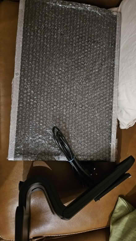 Photo of free Computer monitor (Upper Norwood) #1