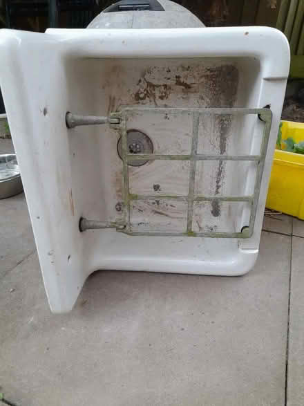 Photo of free Old sink (Lower Stoke CV3) #1
