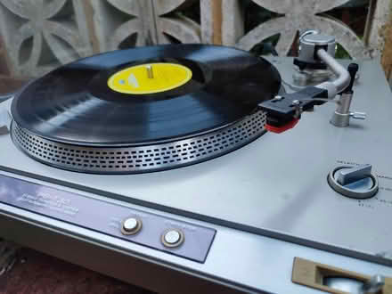 Photo of free Turntable Sony PS-T30 (Hemel Hempstead HP1) #2