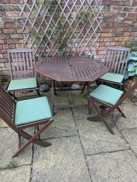 Photo of free hardwood garden furniture set (Ormskirk L39) #2