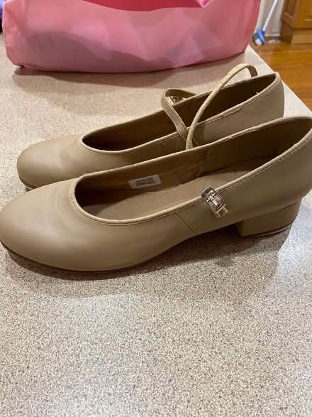 Photo of free Tap shoes 2 pairs (Wantirna sth) #4