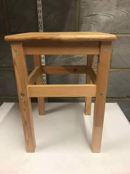Photo of free Small table/stool (CT14) #1