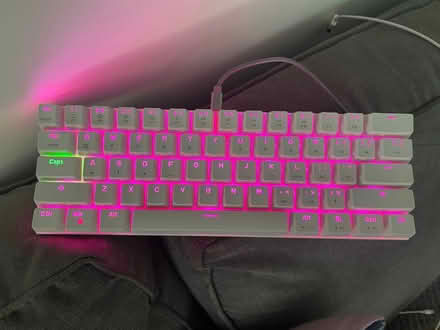 Photo of free USB charged light-up keyboard (Fleetville AL1) #1
