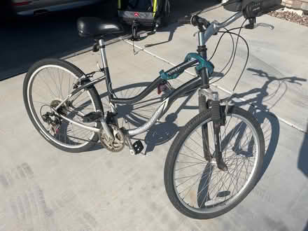 Photo of free Schwinn bicycle (Florence) #3
