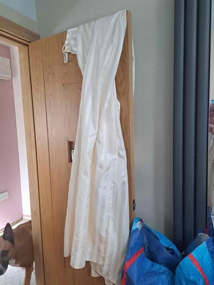 Photo of free Cream Satin Stripe Shower Curtain (WR14 Malvern Link) #1