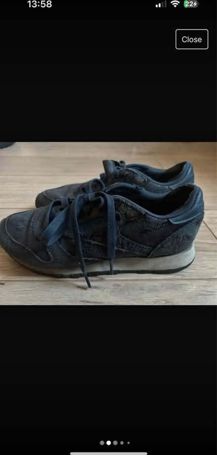 Photo of free Reebok shoes uk 4 (N15) #1