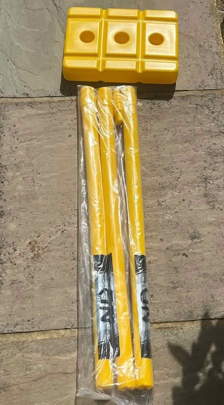 Photo of free Cricket set (SW19) #1