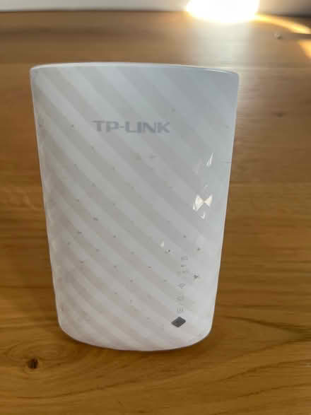 Photo of free TP Link wifi extender (Colliers Wood SW19) #1