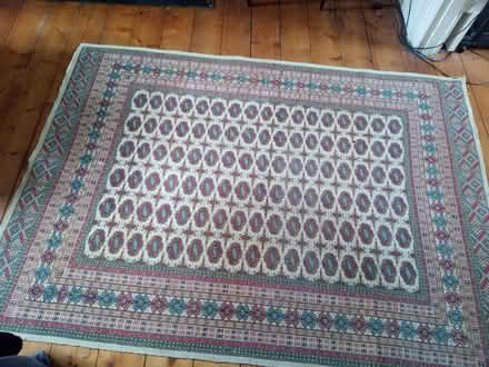 Photo of free Rug 7 ft x 5 ft/213 cms x 152 cms (Loughborough Junction SE5) #1